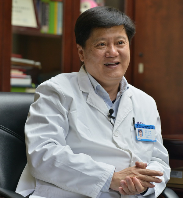 南京鼓楼医院院长韩光曙_调整大小.JPG